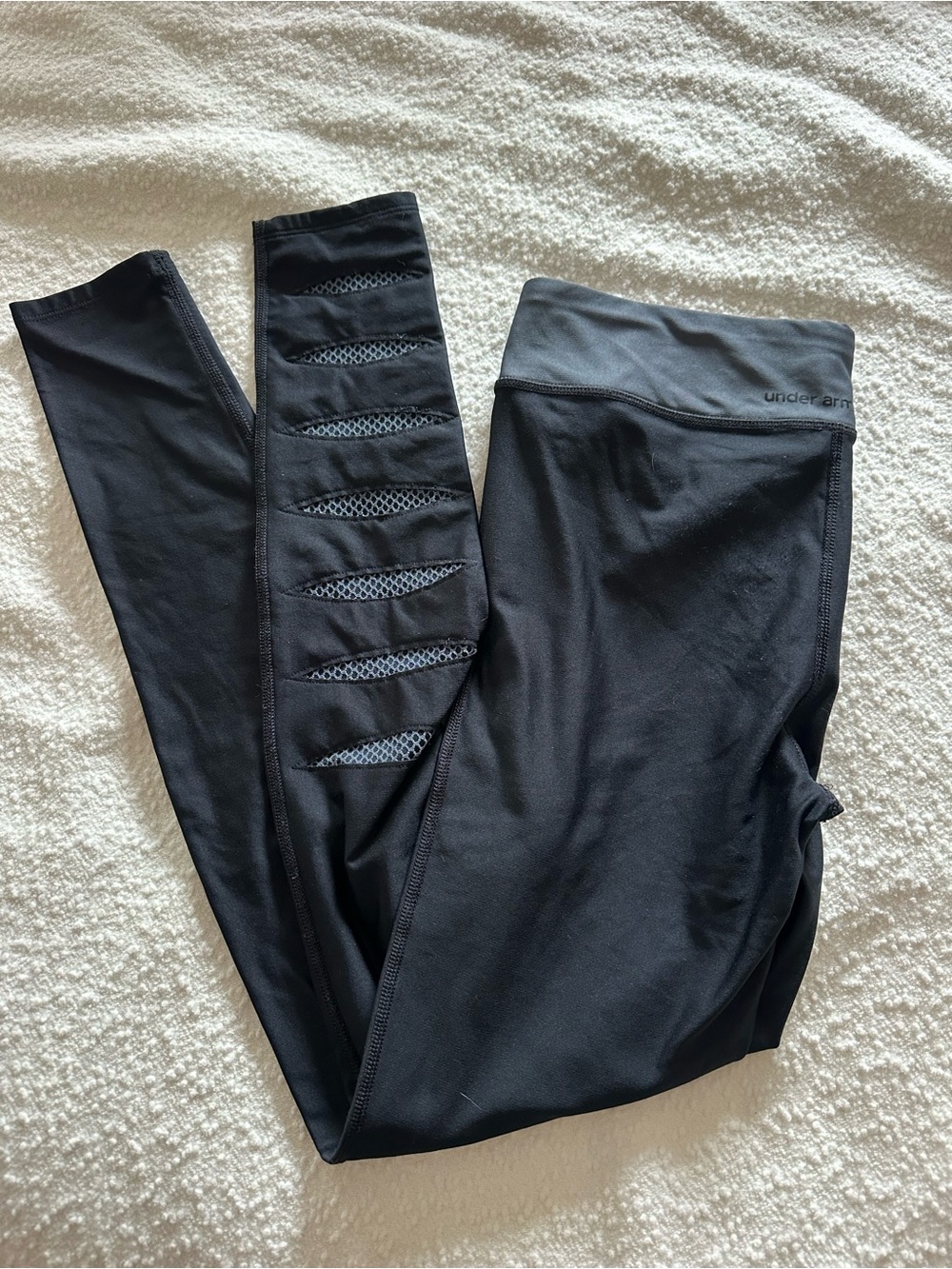 Under Armour ColdGear Black Womans' Leggings with Mesh Cutouts on back of leg